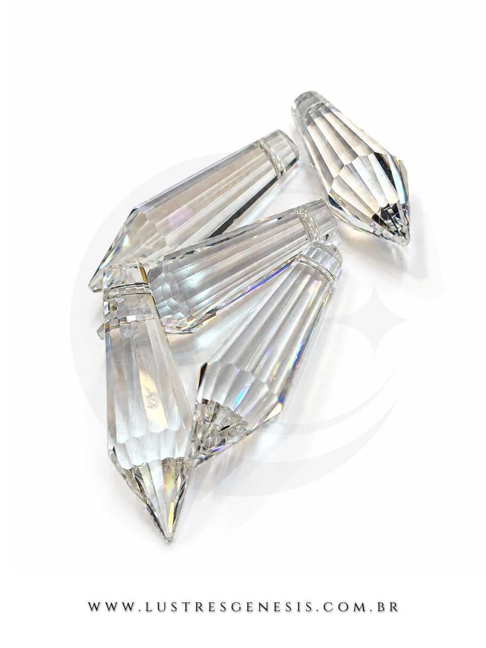 Pirulito de cristal K9 para lustre e Feng-Shui de 38mm sobre fundo preto. Lustres Gênesis loja online de Lustres e Iluminação Decorativa